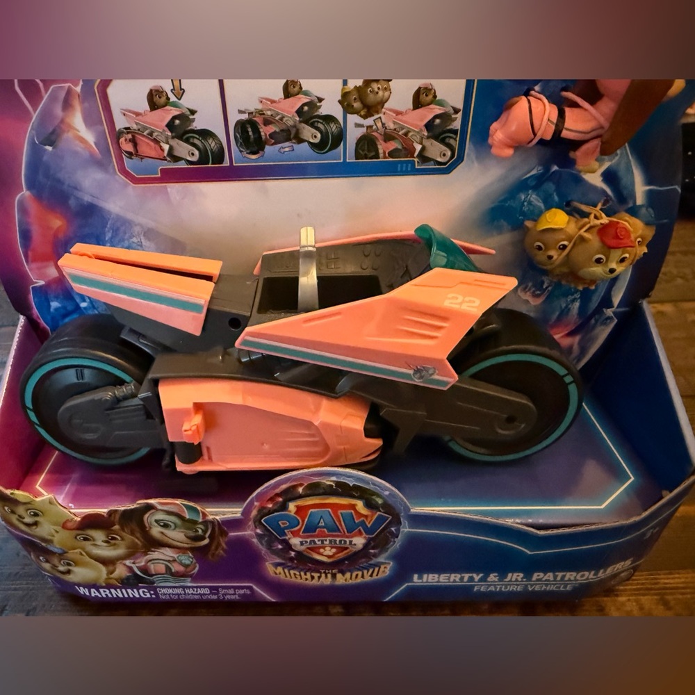 Paw Patrol Liberty & Jr. Patrollers Scooter - Picture 2 of 4